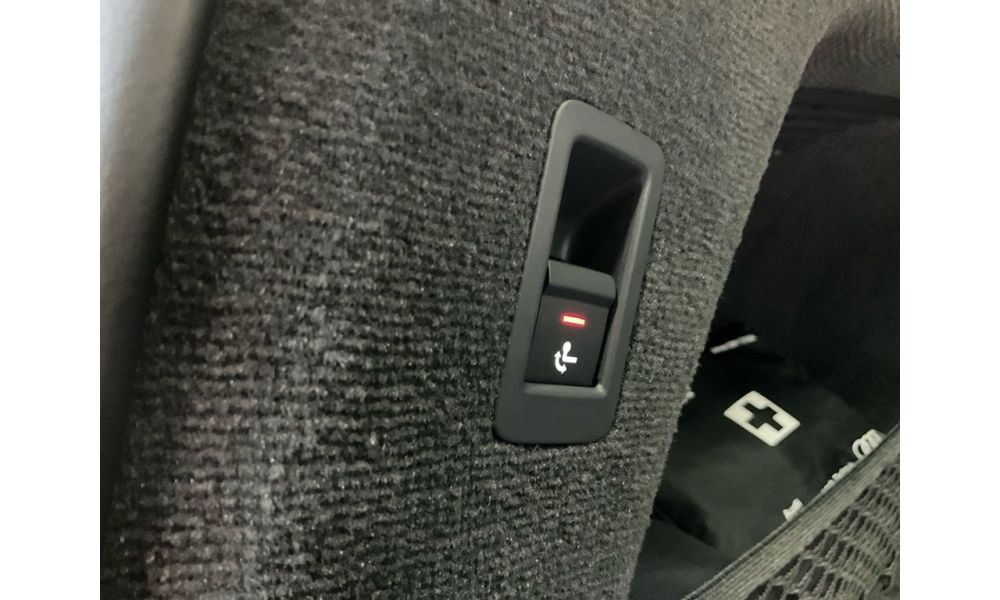 578884