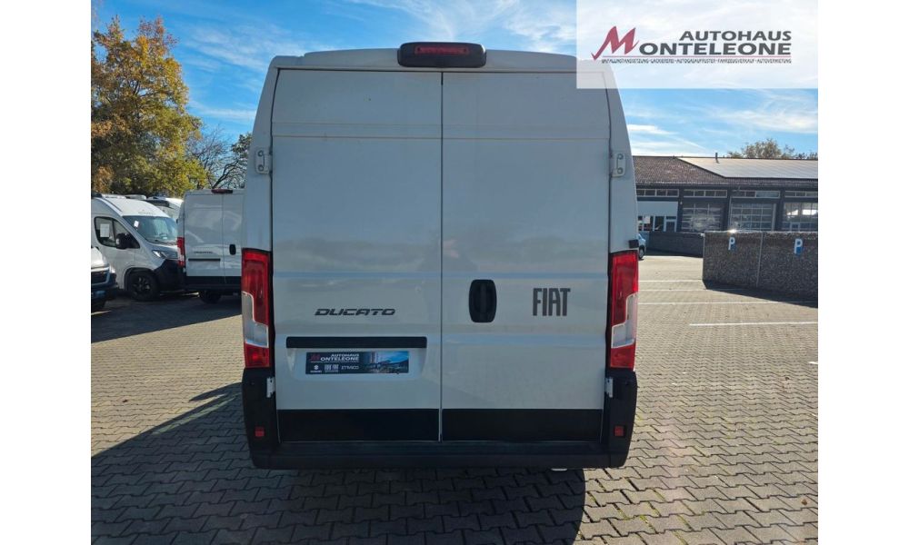 232638