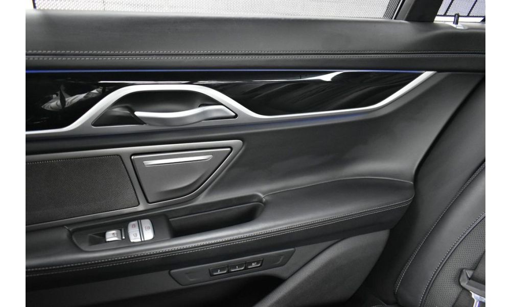 494304
