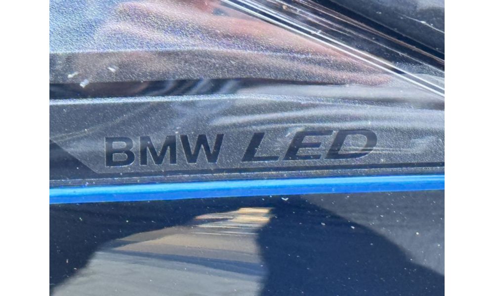 891751
