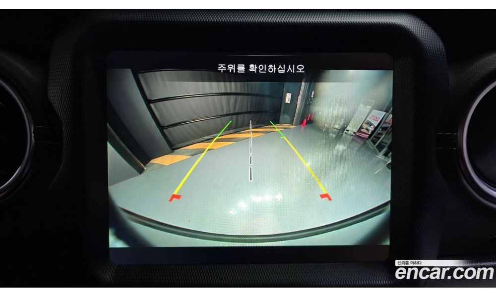108082
