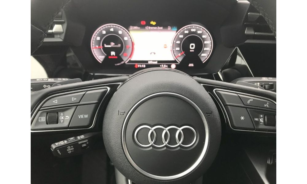 739836