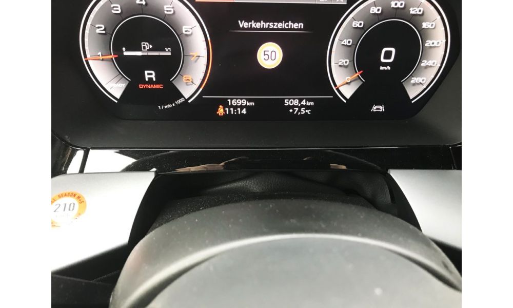 447313
