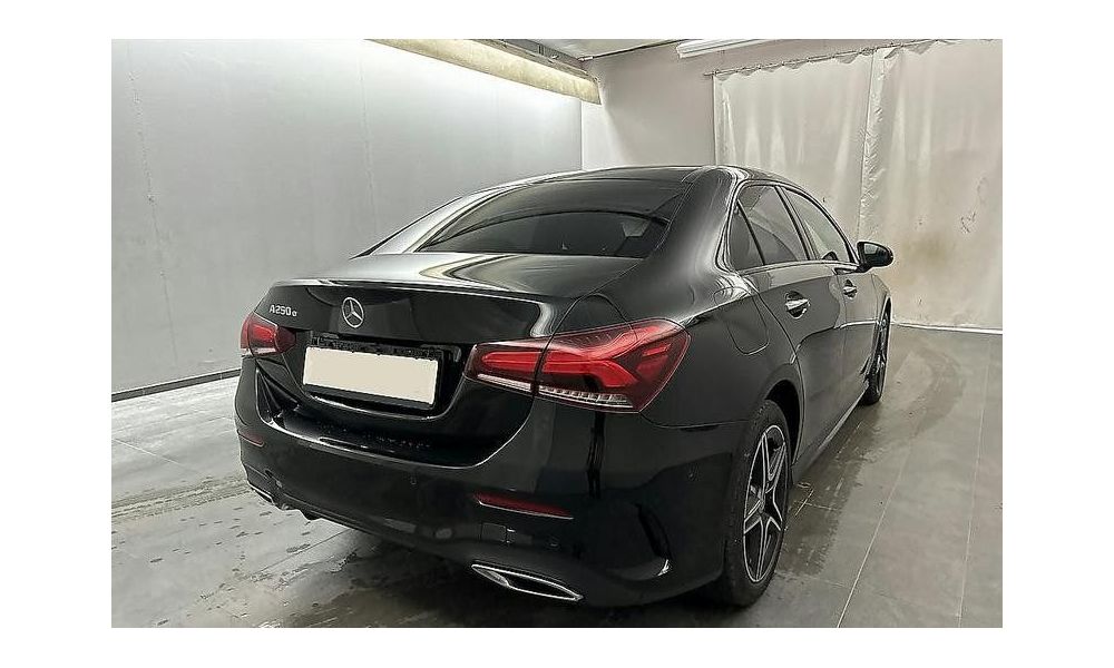 233864
