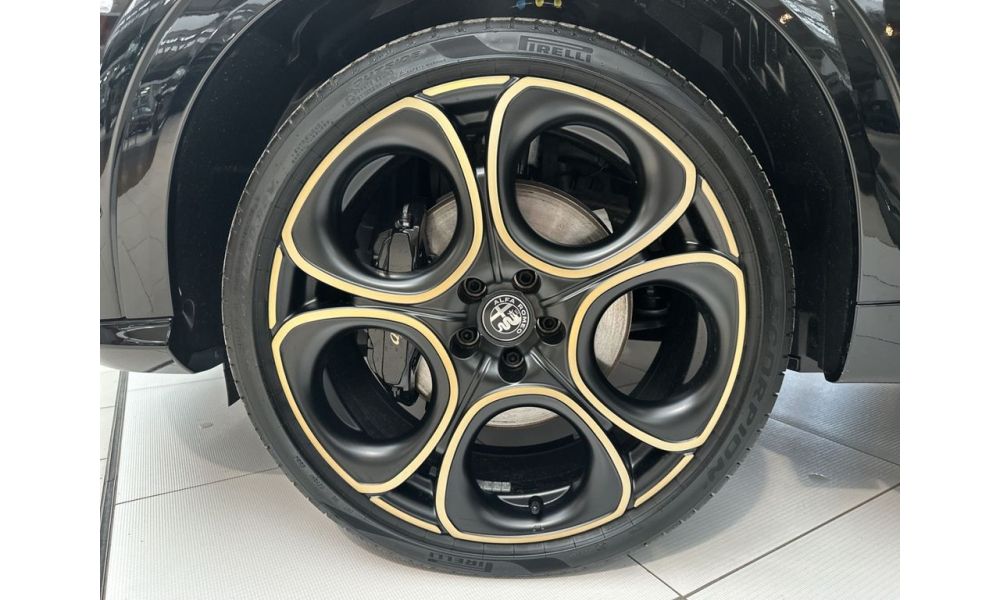 999226
