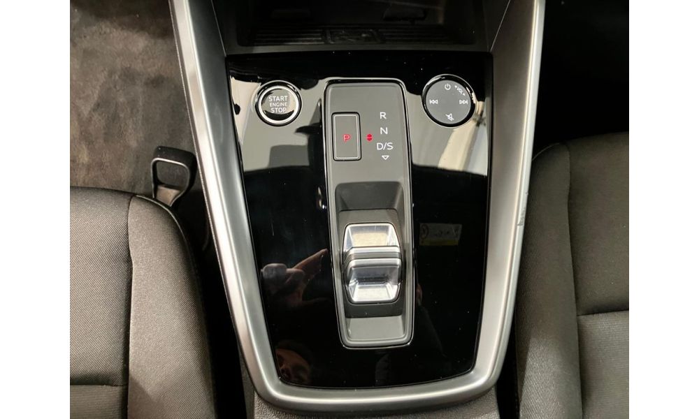 411752