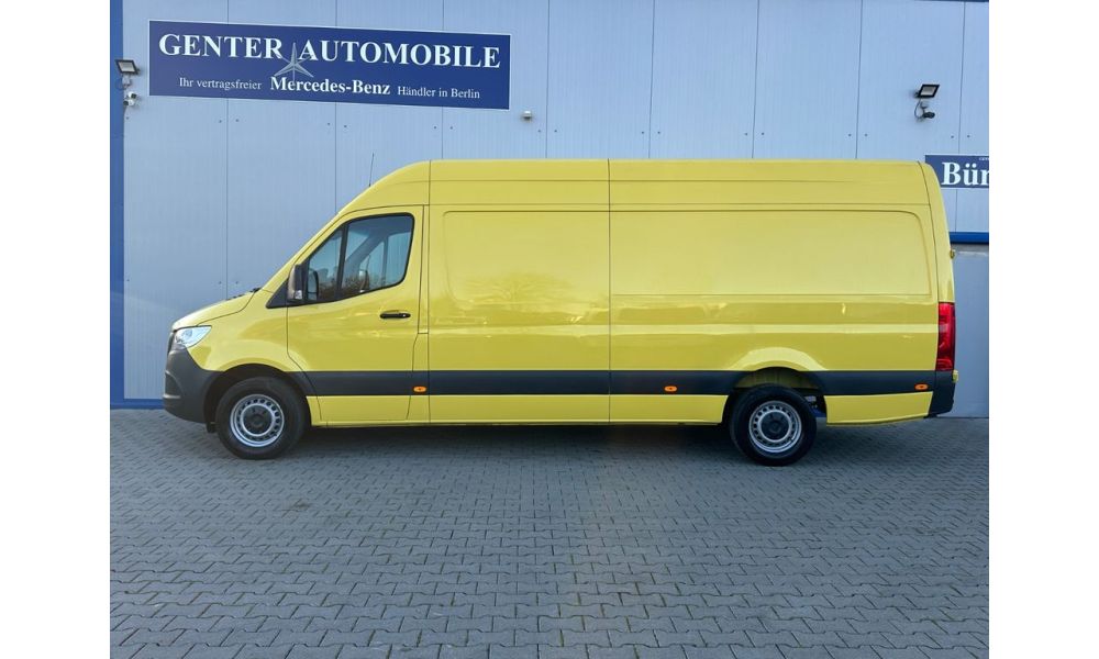 870906