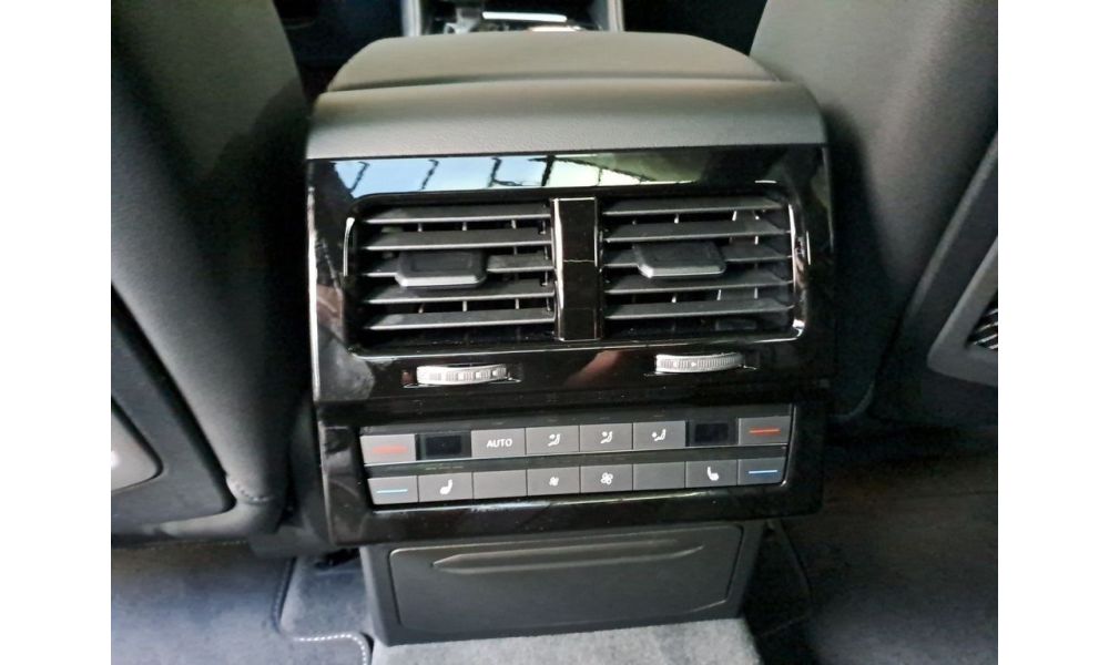 706747