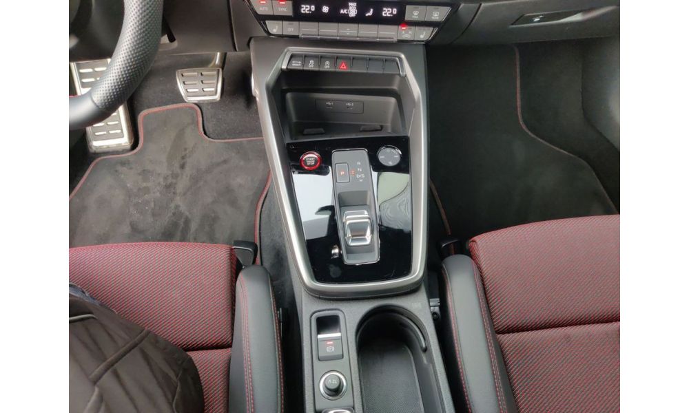 979546