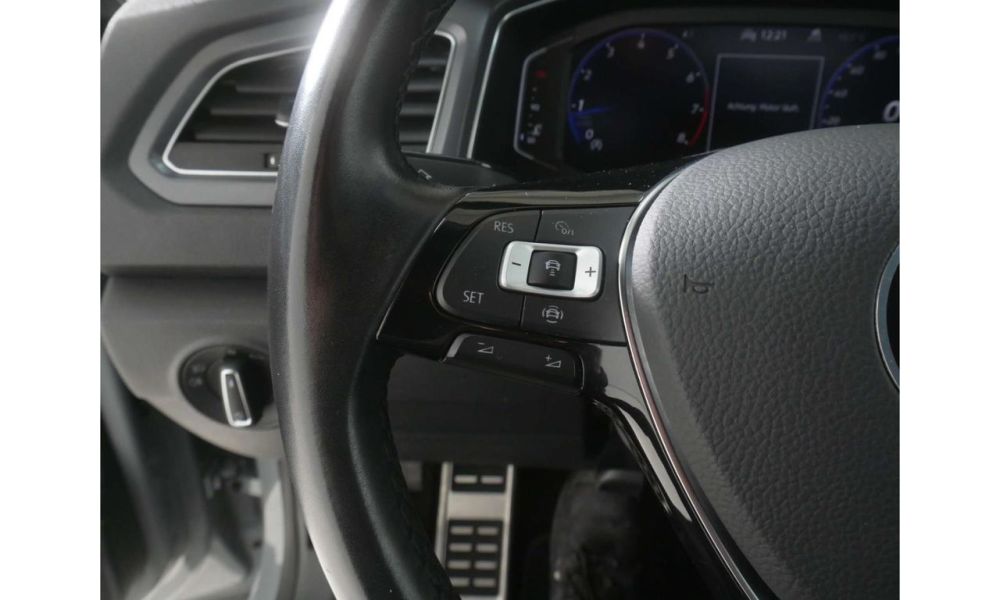 251431