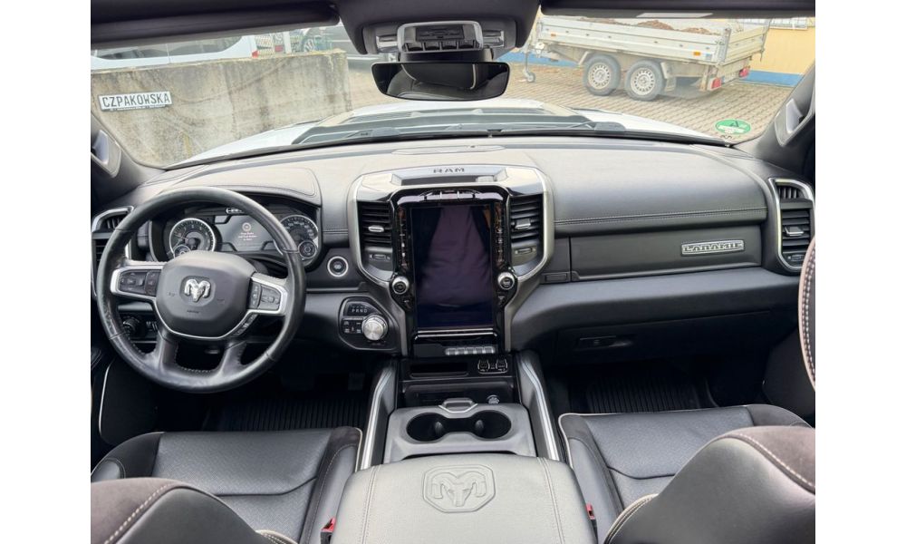 33852