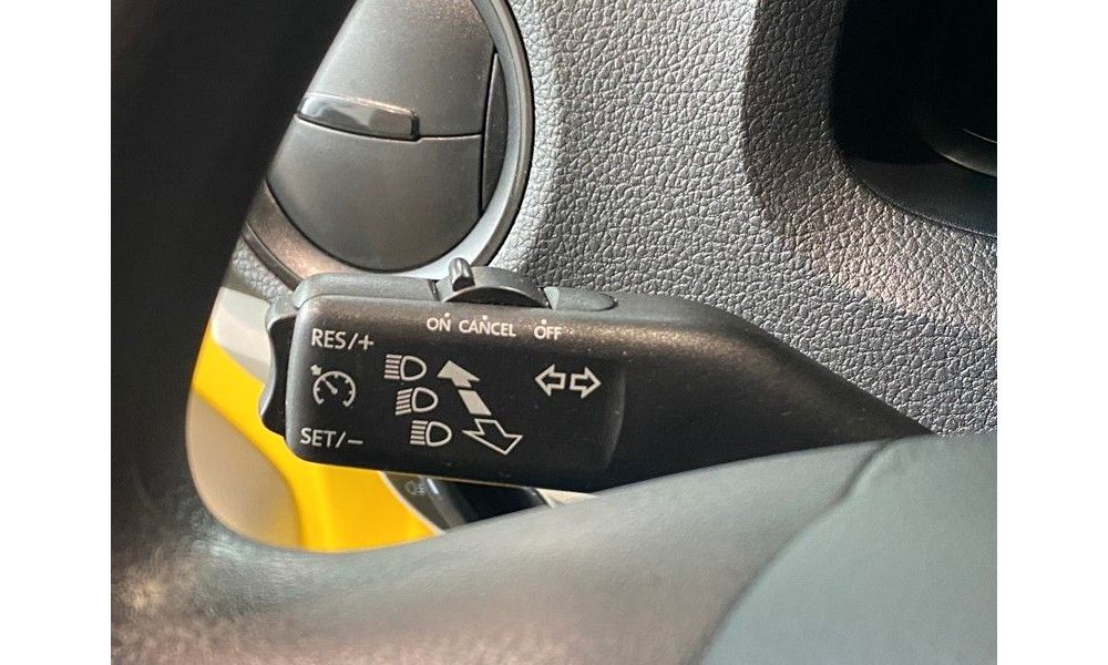 999747