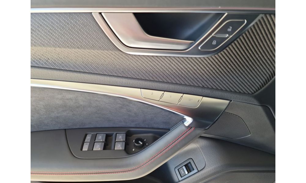 811134