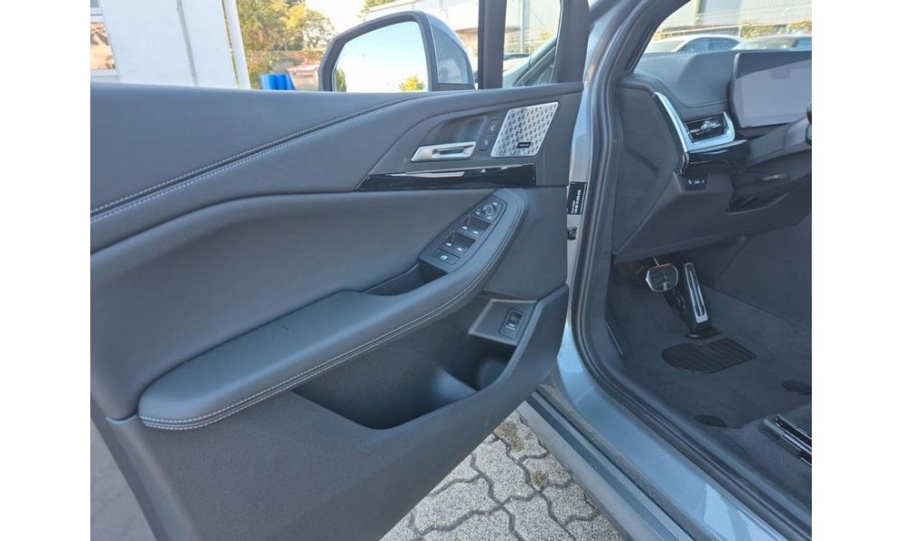 498079