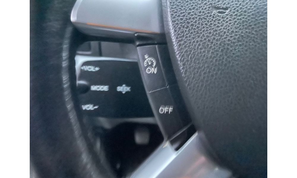 921089