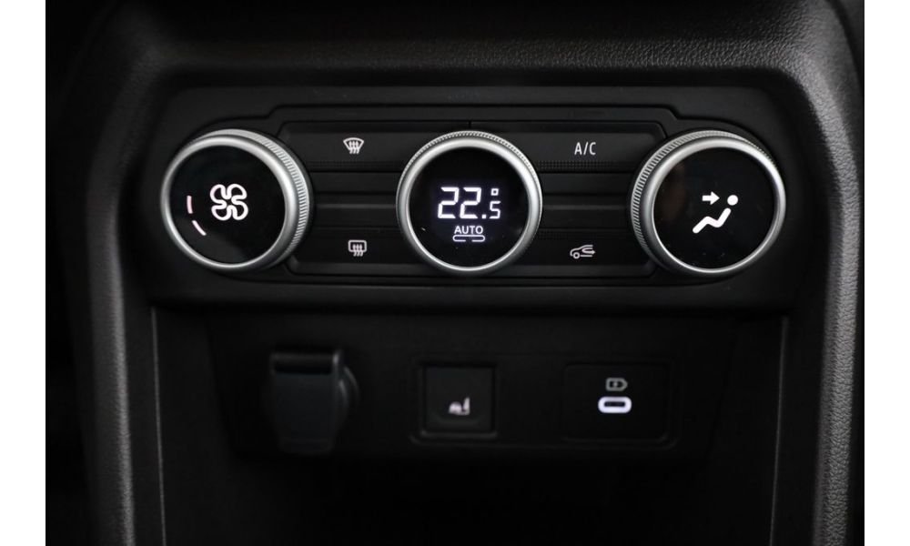 676371