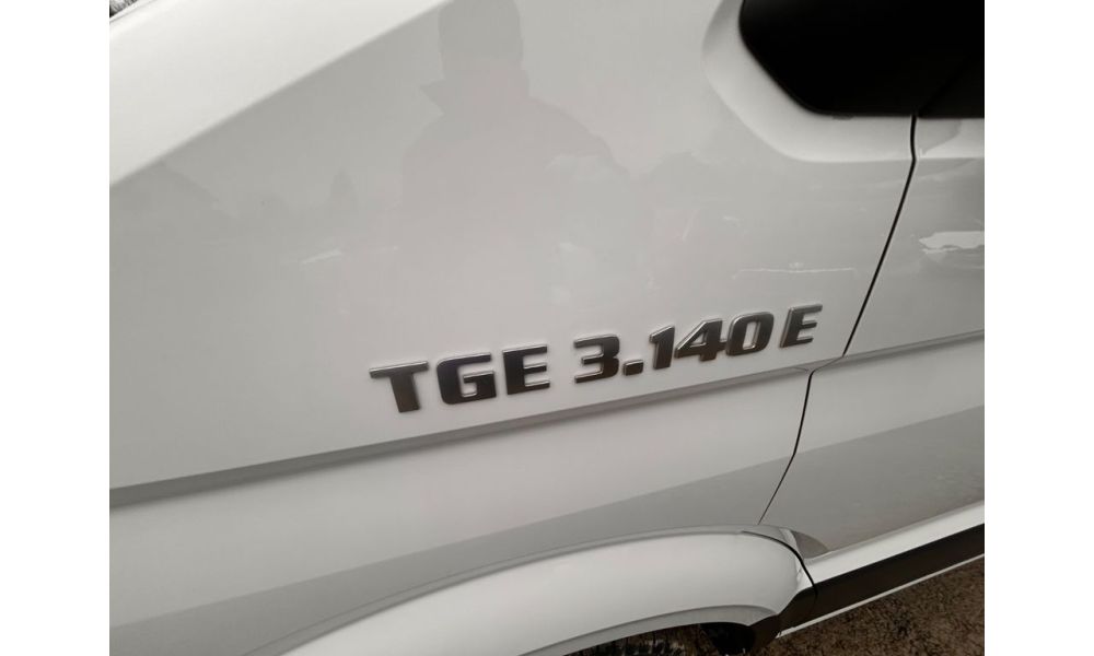 407837