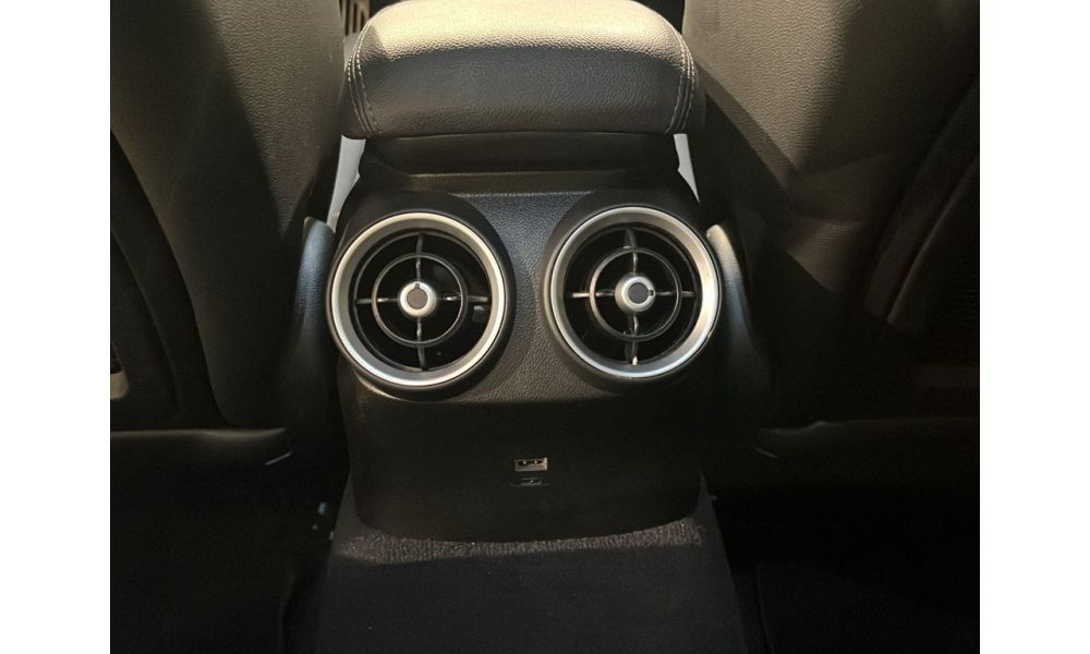 325764