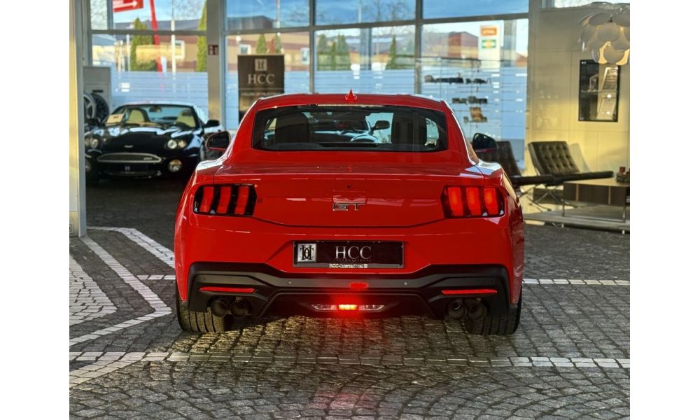 608929