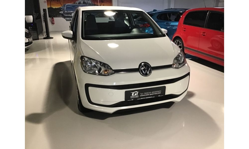 887068