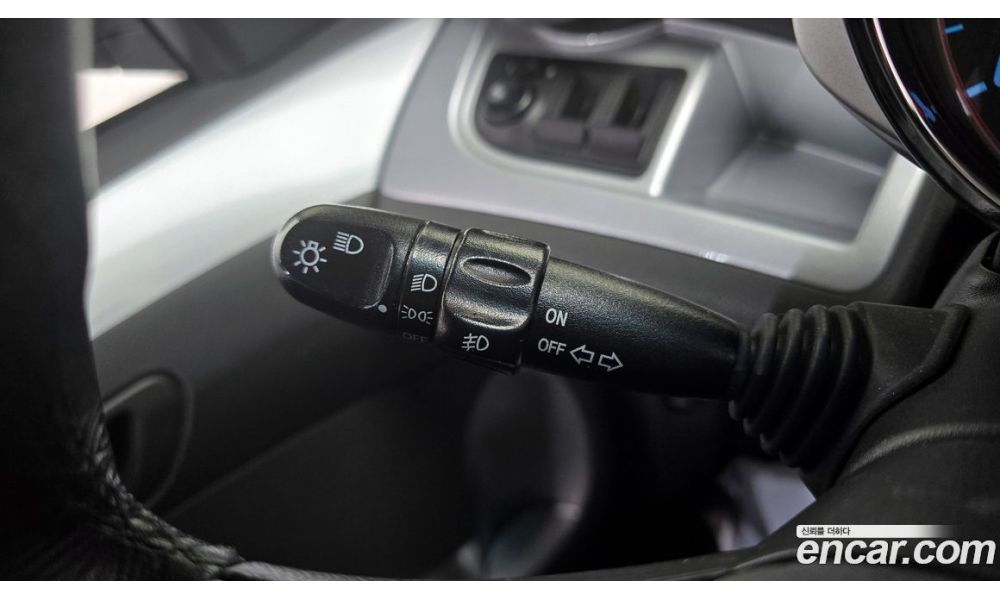 279068