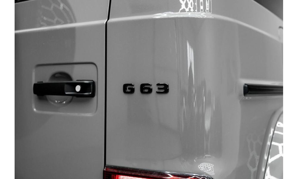 861084