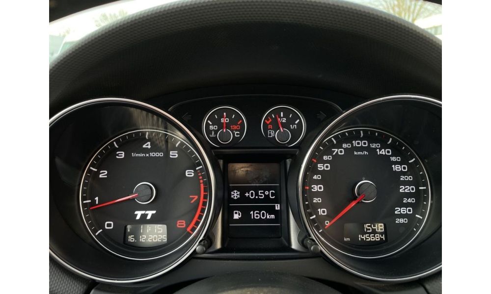 257809