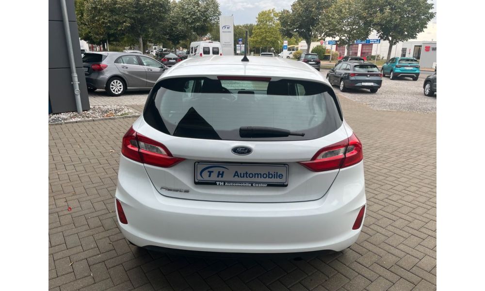 886025