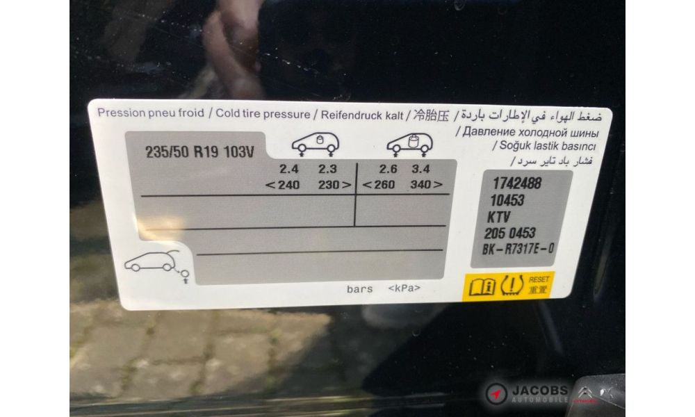 376106