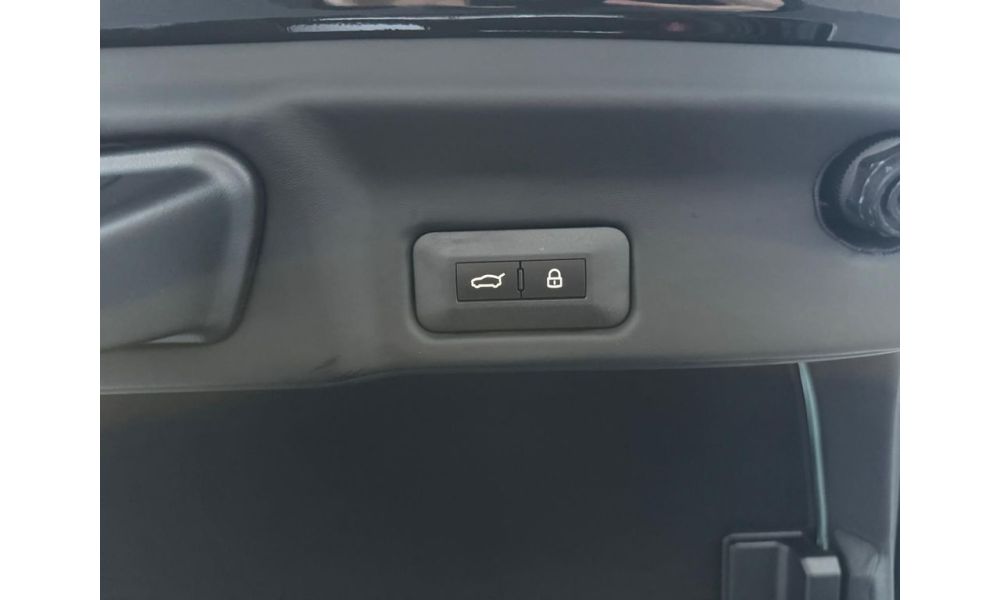 637184