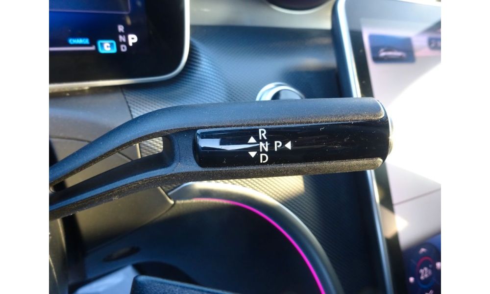 769100