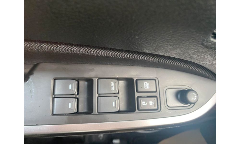 977941