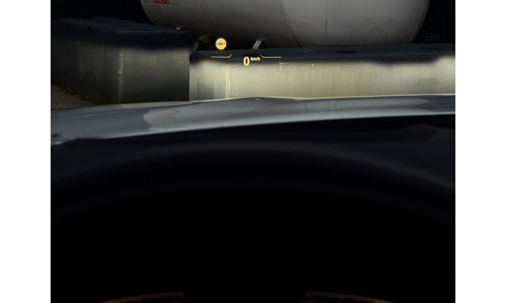618779