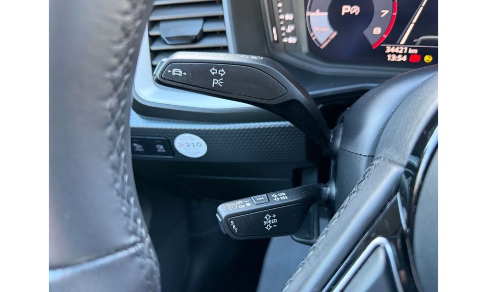 911451
