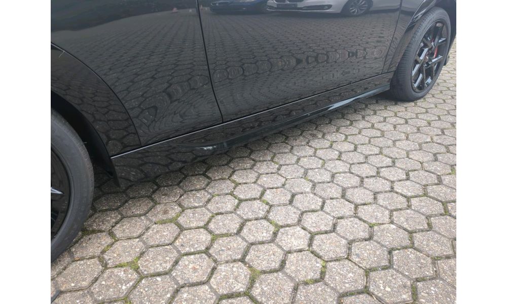 324235