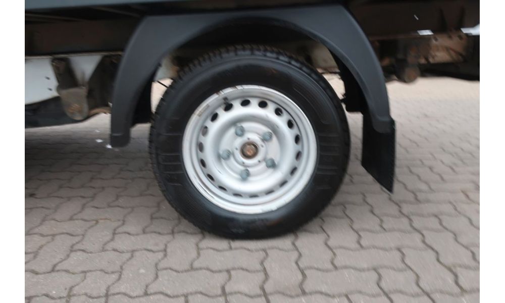 562266