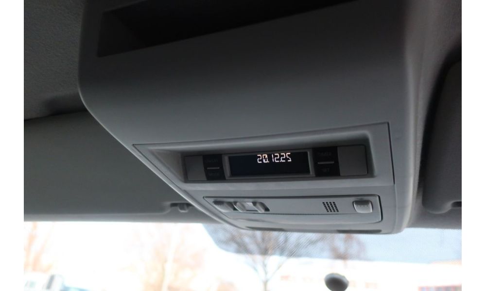 981726