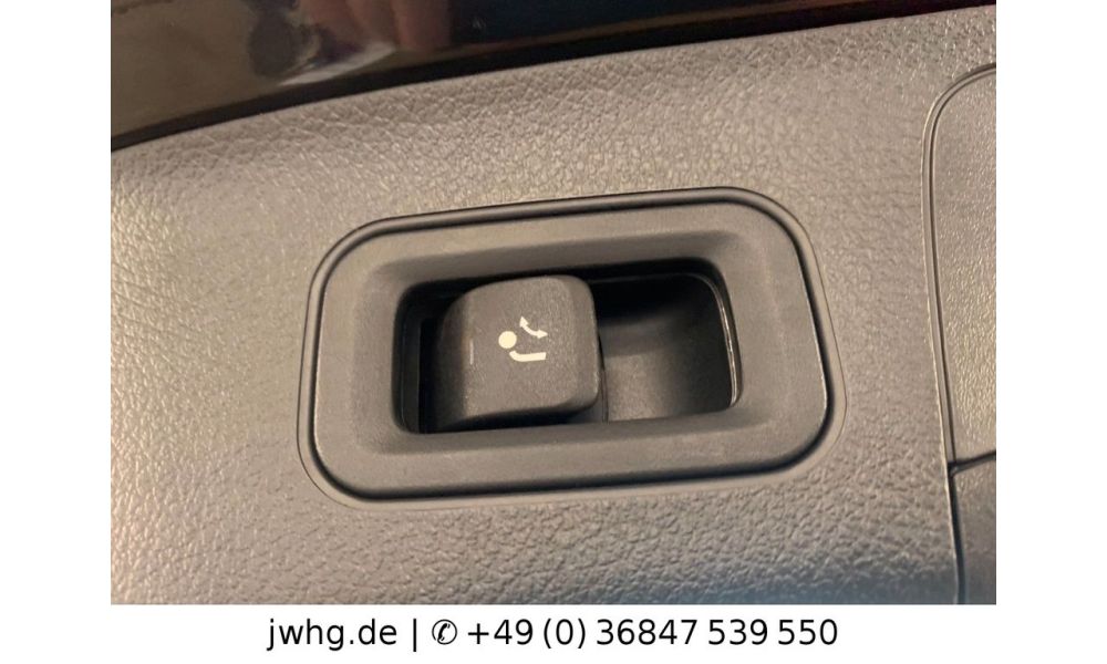 15105