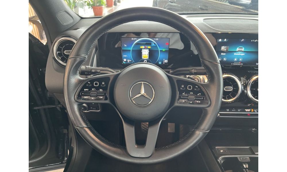 916744