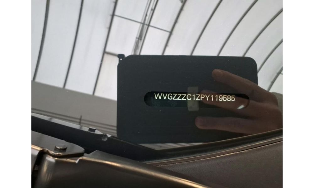 634027