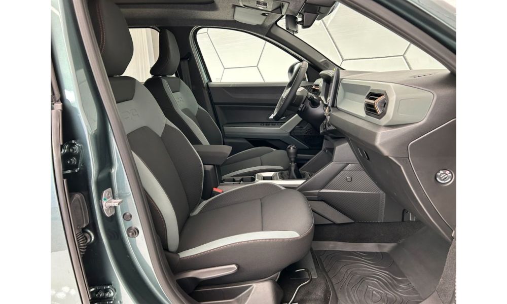 252111