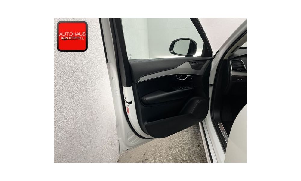 793811