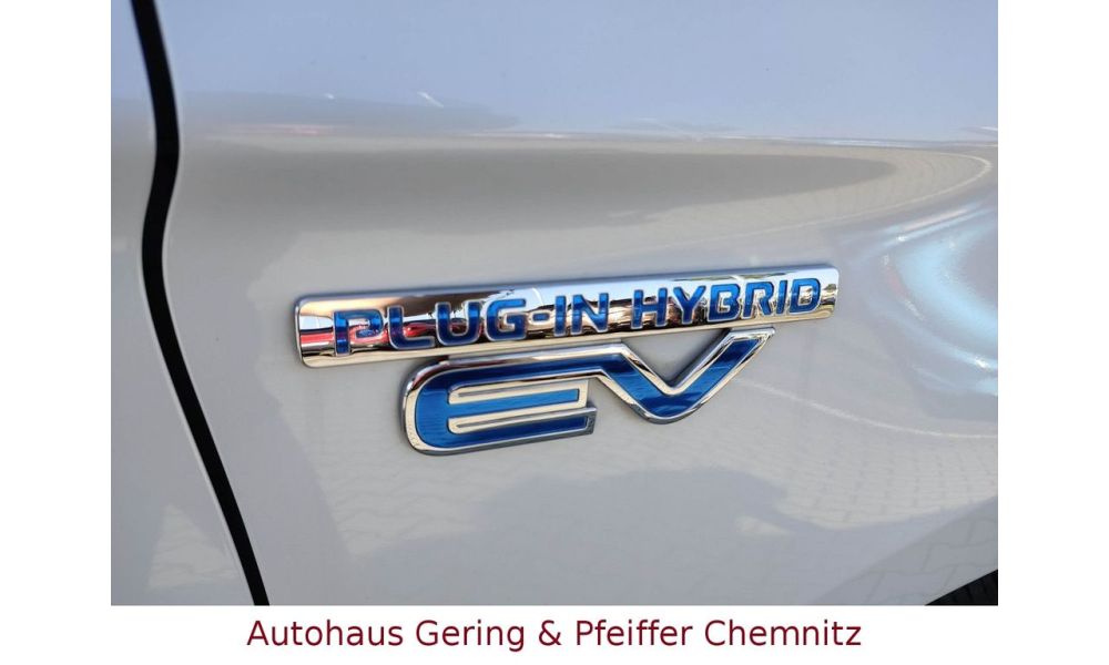 952833