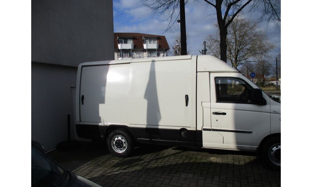 861753