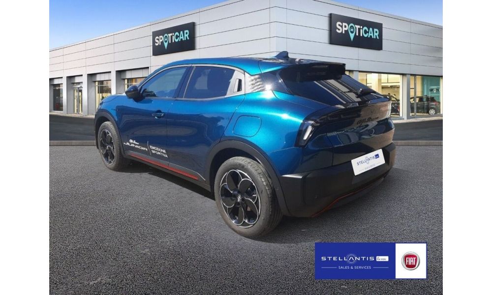 564028