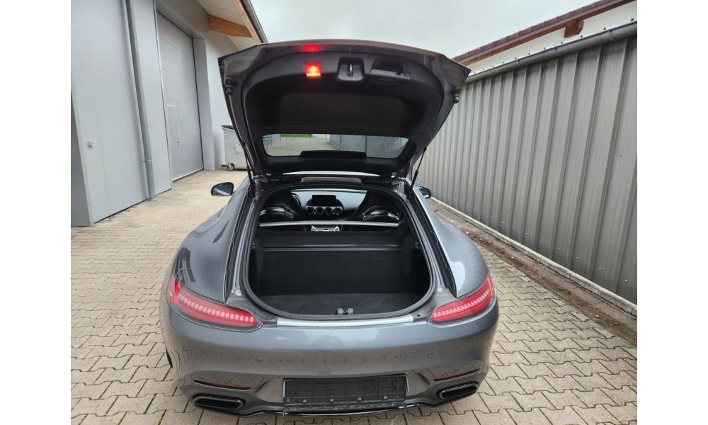 910774