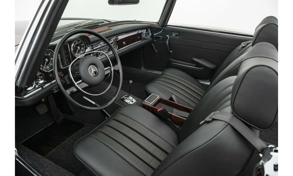 902583