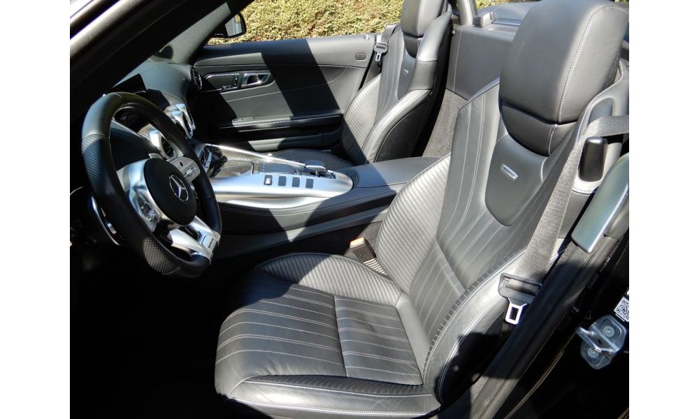 542369