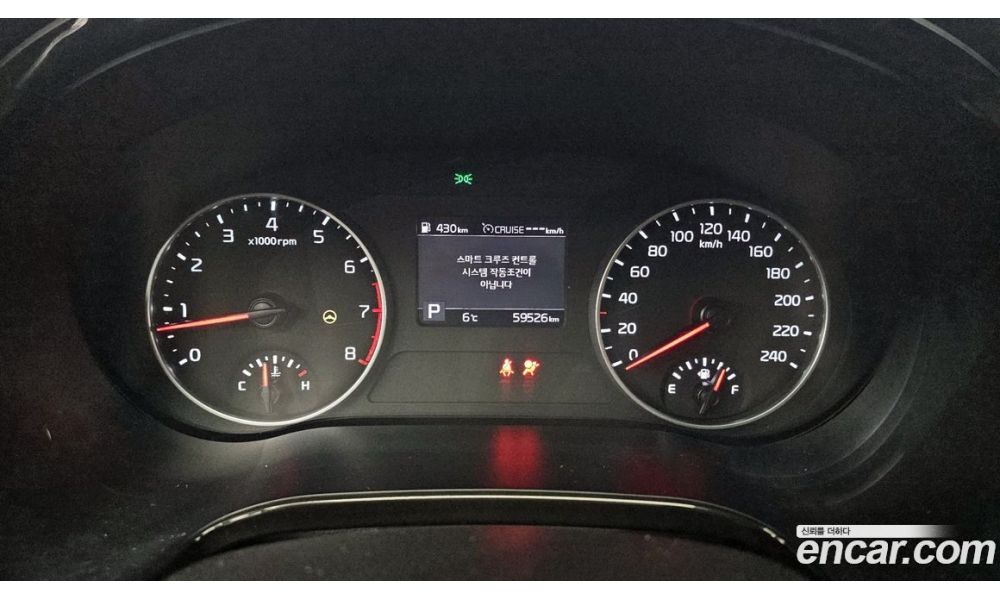 878859