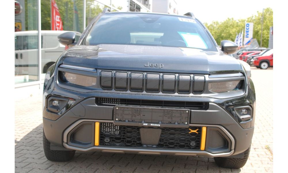 373158
